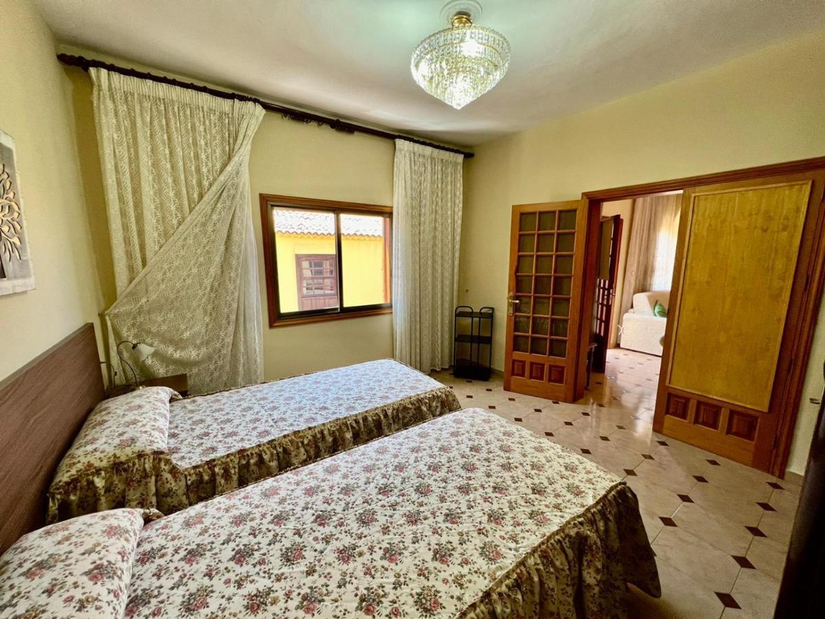 Apartment Lovely Spacious In The Center - *