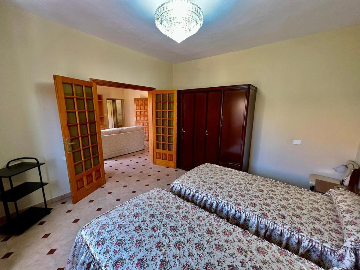 Lovely Spacious In The Center - Apartment *